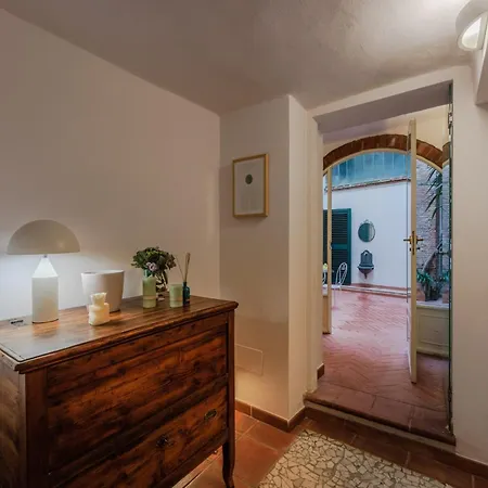 Casa Al Dipinto, An With Garden Lucca