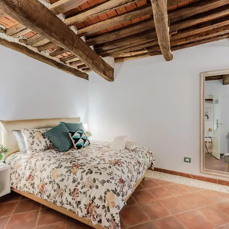 Casa Al Dipinto, An With Garden *