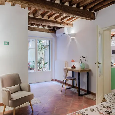 Apartment Casa Al Dipinto, An With Garden
